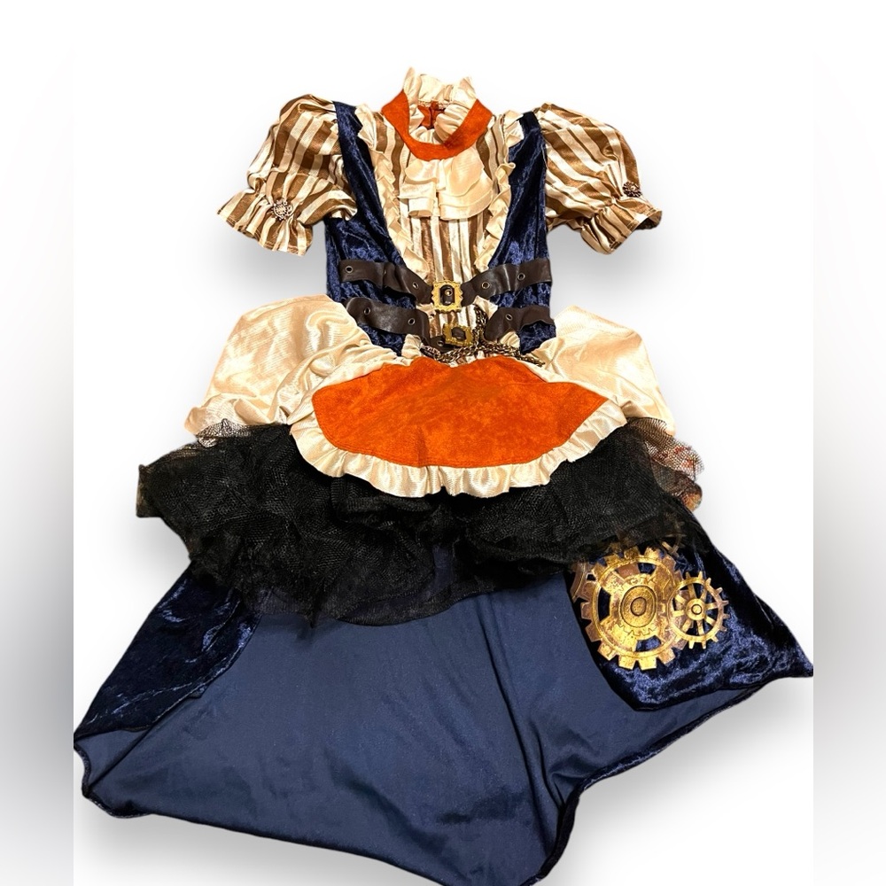Pirate girl Halloween costume